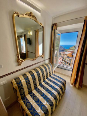 Giovanni Rooms Manarola